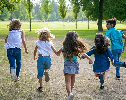 An image showing our asssited therapy program, helping children to bond.